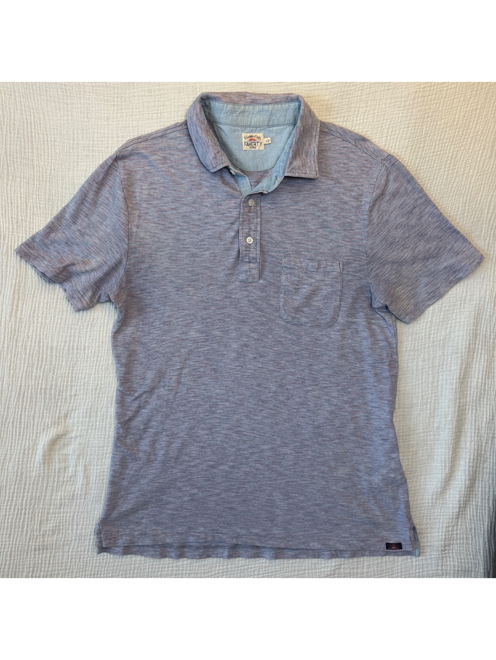 Faherty Mens Light Blue Stripe Pattern Short sleeve polo shirt, size Small